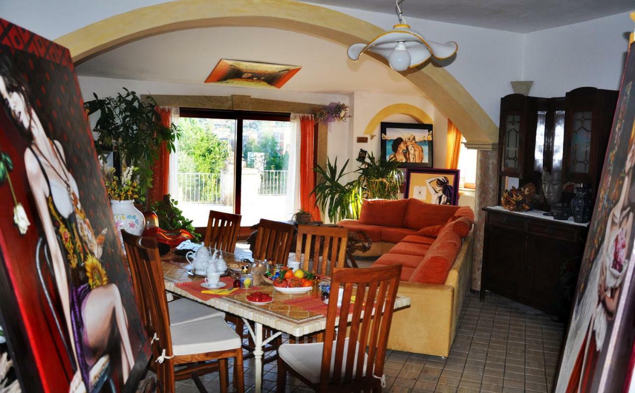 Casa D' Artista B&B Оциери Екстериор снимка