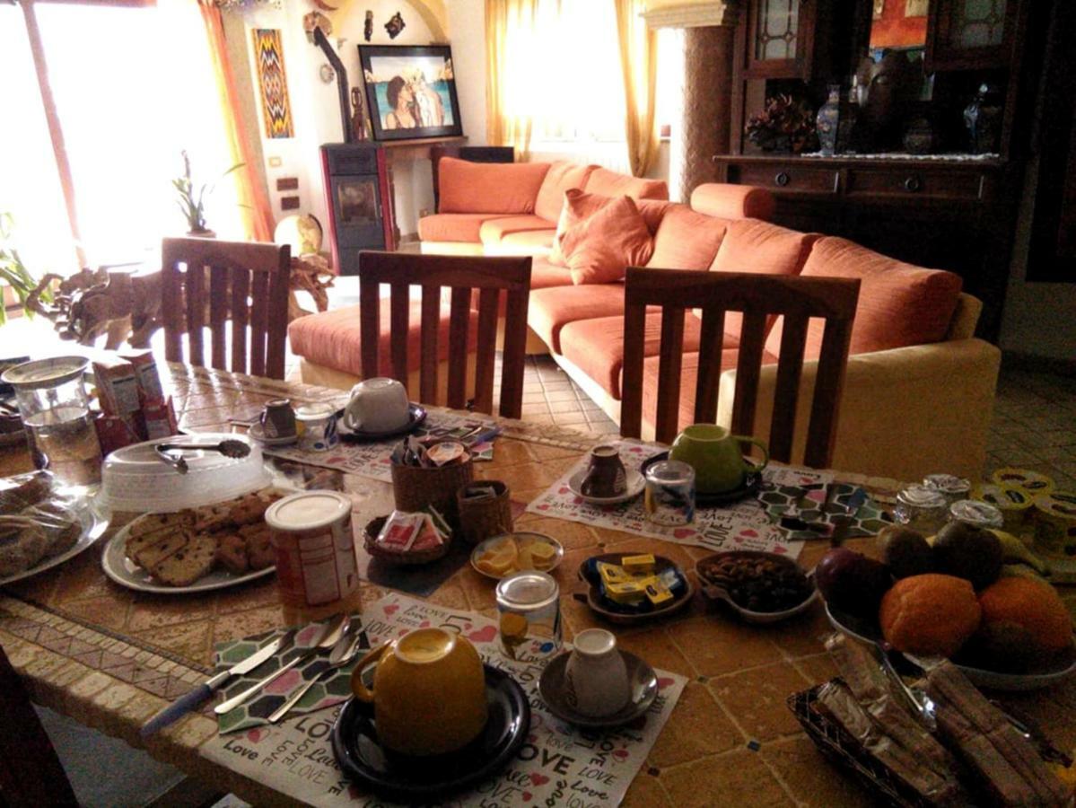 Casa D' Artista B&B Оциери Екстериор снимка